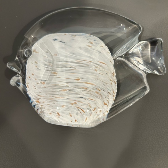 Marcolin Clear & White Art Crystal Glass Fish Sculpture. Acid-Etched on Bottom - Picture 10 of 10